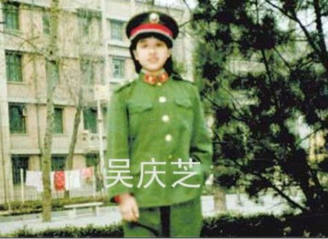 韩红小时候的照片,天真无邪的微笑，照亮音乐梦想的起点